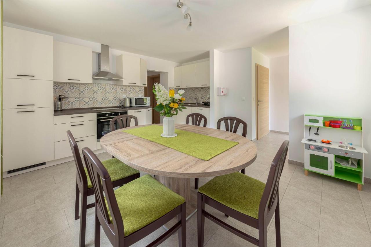Hisa V Zelenem Apartman Bled Kültér fotó