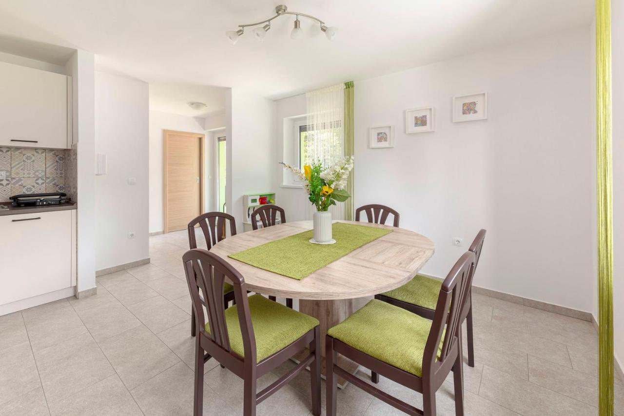 Hisa V Zelenem Apartman Bled Kültér fotó